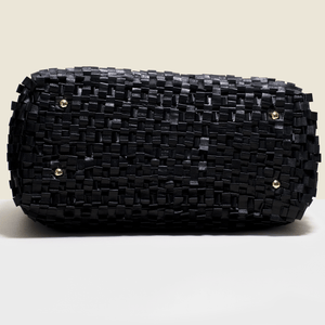 Woven leather bag in black. Handmade in Italy